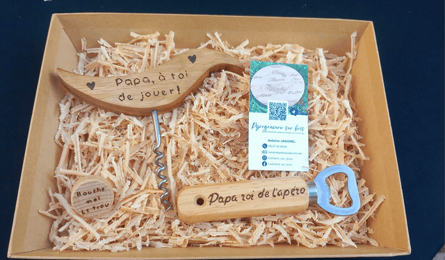 Coffret cadeau &quot;Papa&quot; Tire bouchon - décpasuleur - Bouchon