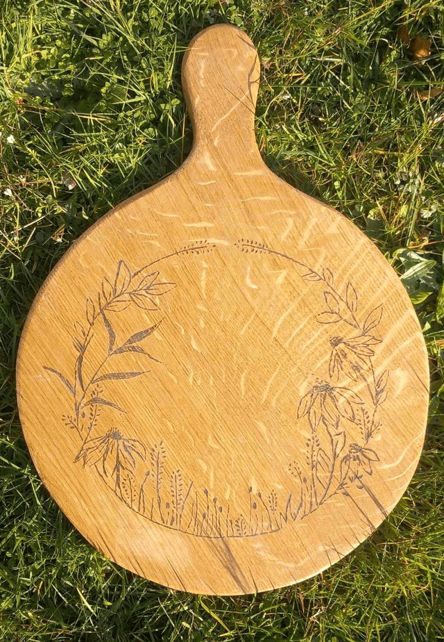 Planche ronde avec poignée &quot;FLORAL&quot;